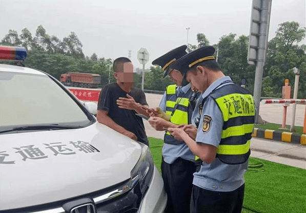 福建三明：过期证件还是伪造的？泉州籍货车驾驶员被查处