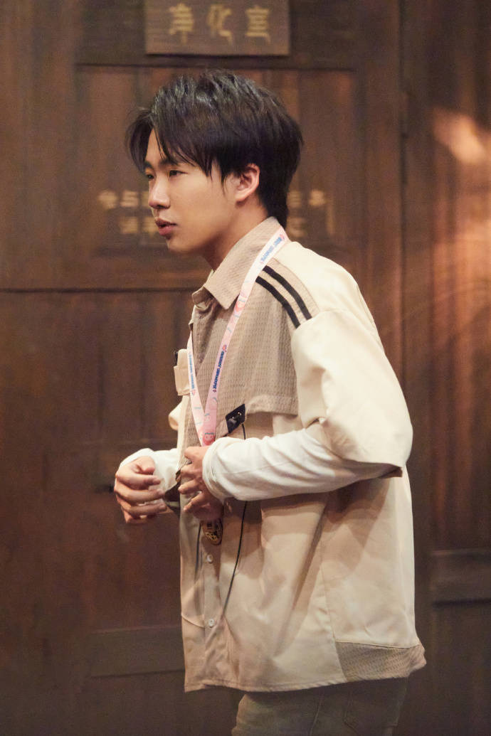 《密逃5》杨幂谢依霖演刚下班又上班 许凯被黄明昊吓到跳起_净化_陶寨