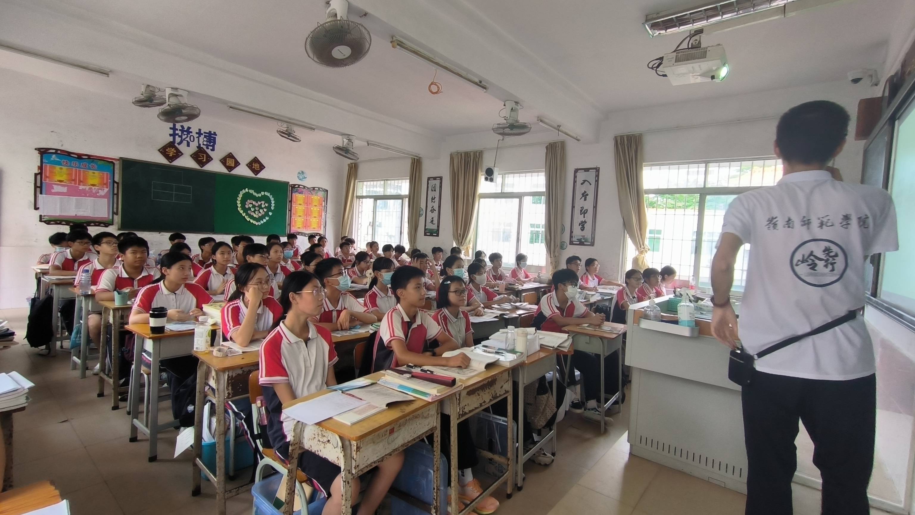 岭先行团队走进阳春三中,开展食品安全讲课,助力校园食品安全教育