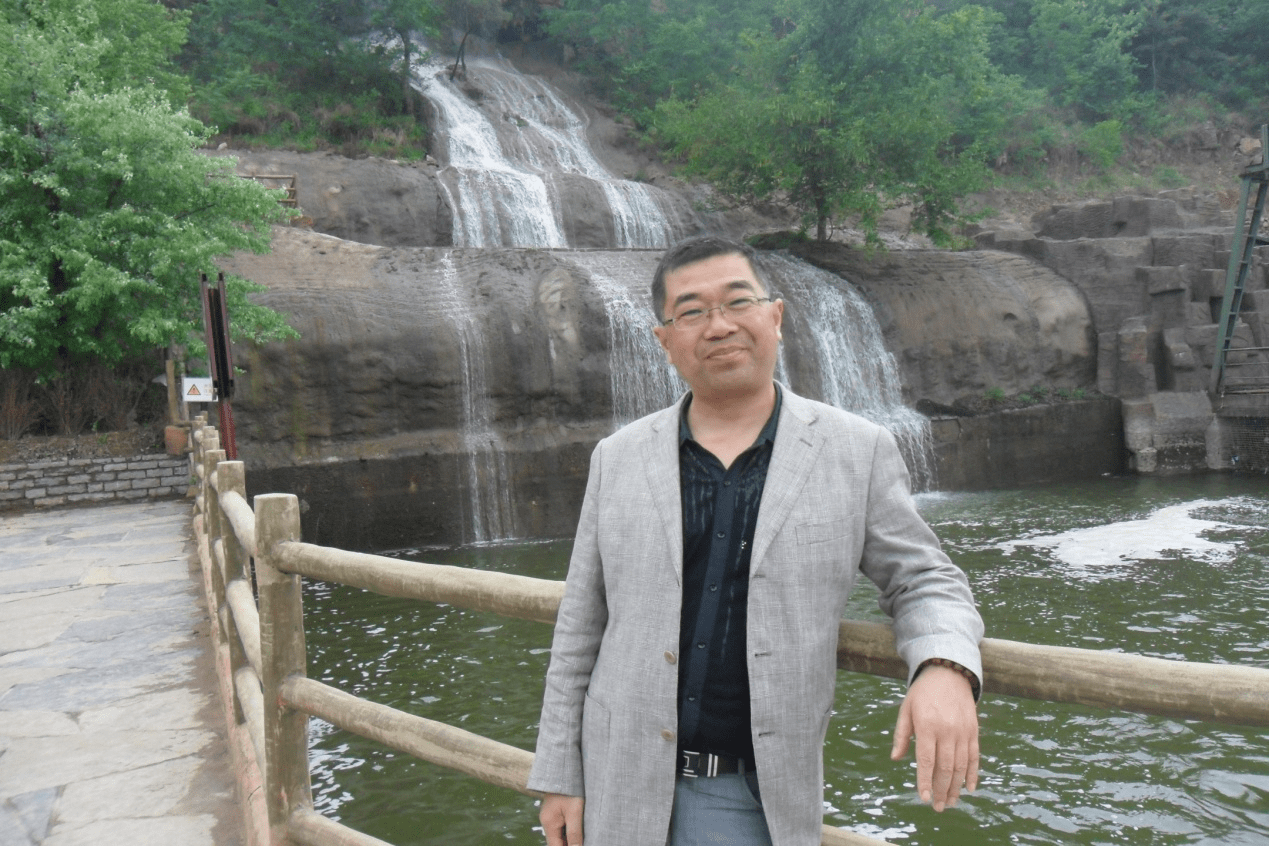 《满心雷电》《目光安静》歌词二首 作者:徐继东_走过_个人_誓言