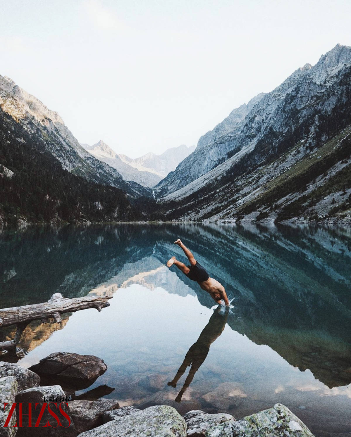 【男士时尚】丨夏季绝美风景!跳水三连拍!_漂亮