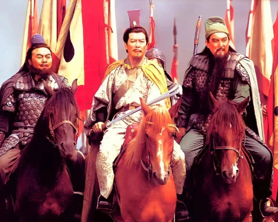 三国演義 中国 三国演义》作者: （明）罗贯中| Singapore Chinese Bookstore | Maha