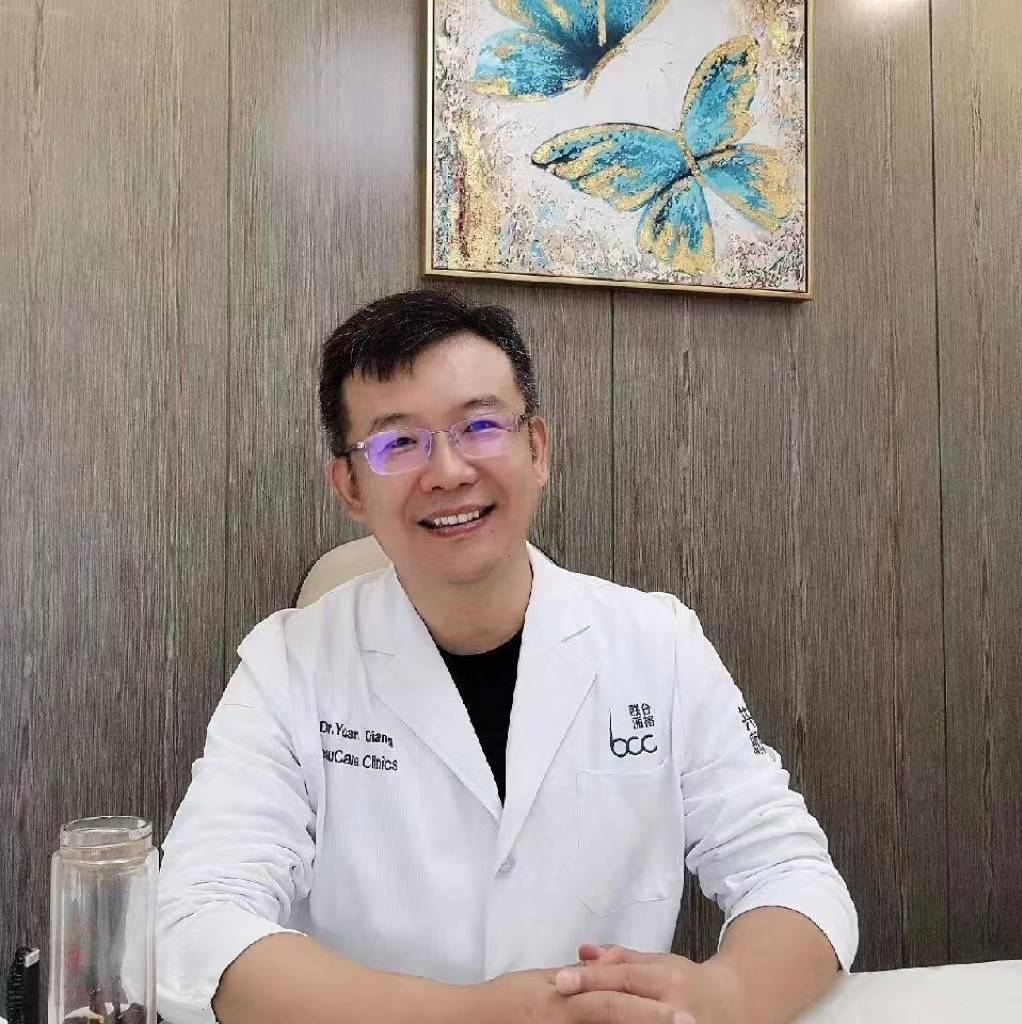 咨询面诊了很多医生,最后才确定了袁博为我手术