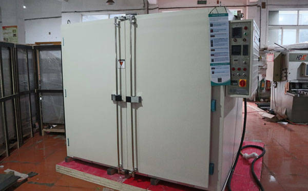 工业烘箱生产企业选择需要注意哪些_售后服务_方面_性能