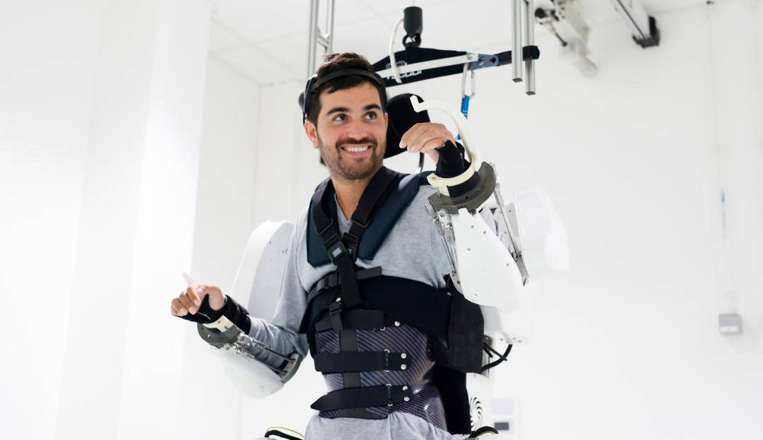 「迈步机器人」外骨骼机器人的概述与分类_结构_人体_领域