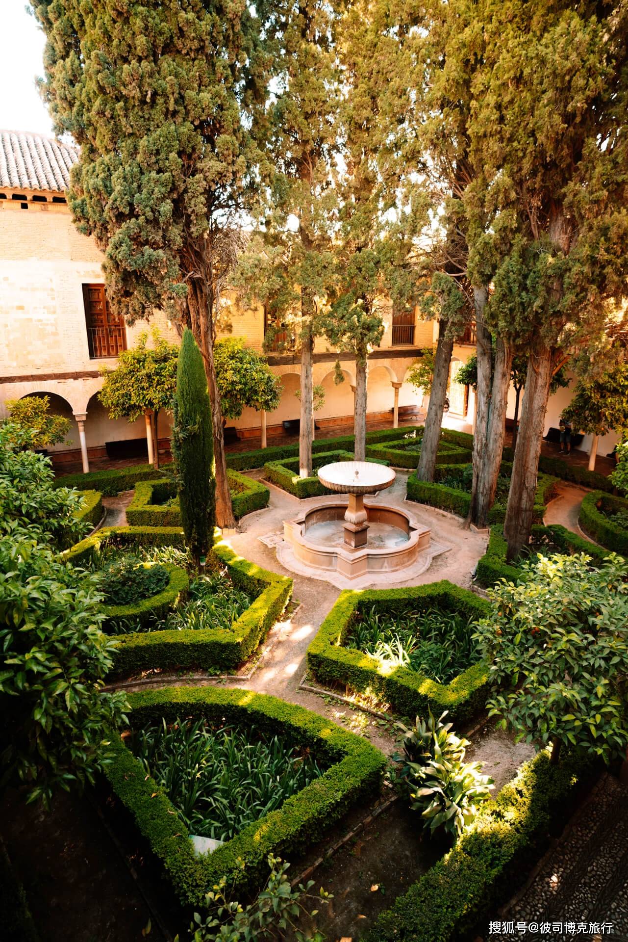 【西班牙包车定制旅行】阿罕布拉宫:西班牙格拉纳达的宝石_宫殿_时间