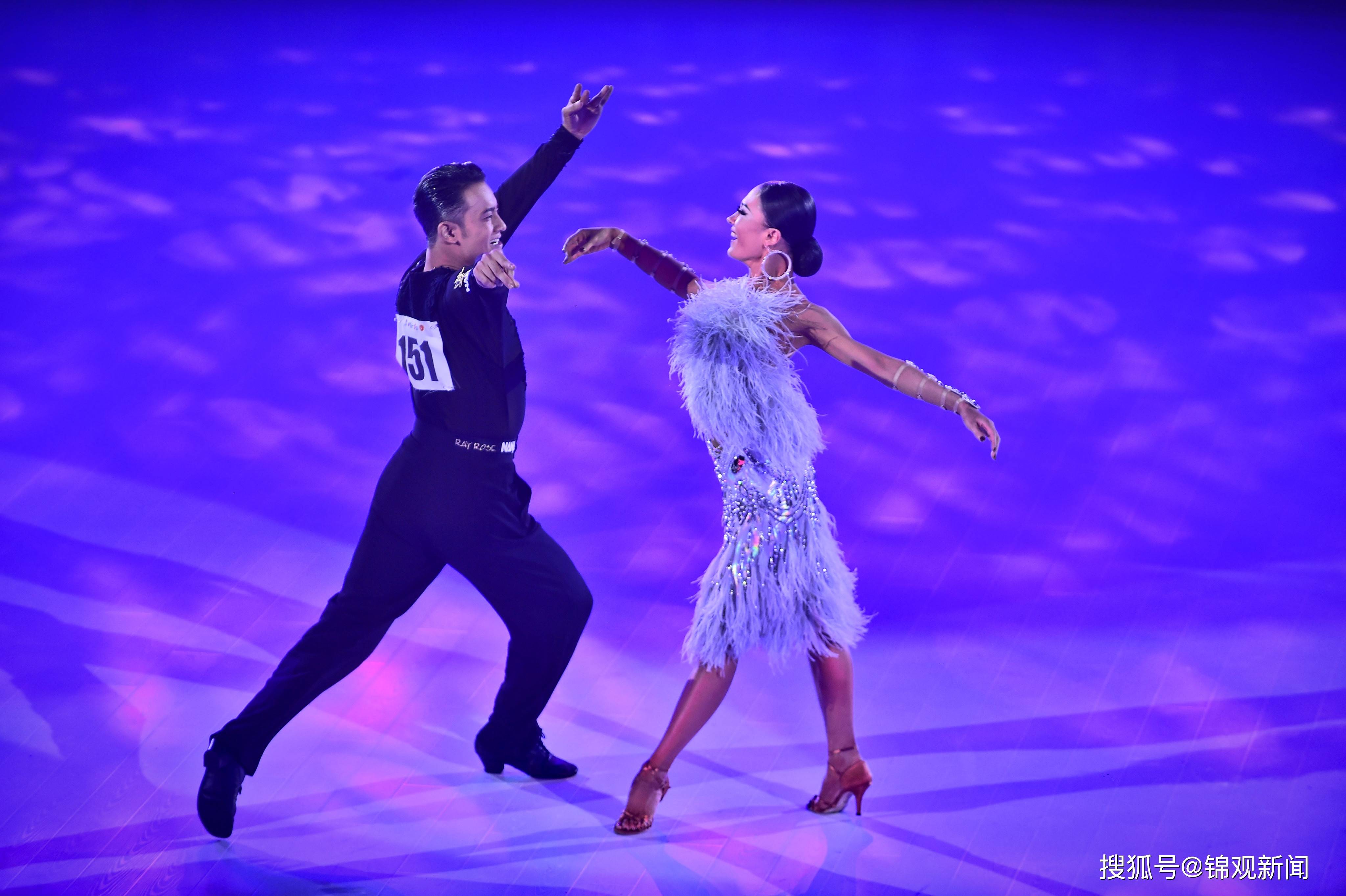 2023年wdsf拉丁舞世界公开赛阎棒棒/杜玉君夺冠_选手_成都_中国