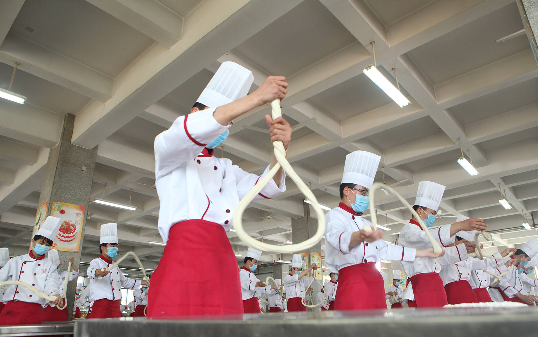 山东蓝翔烹饪学院为社会输送了大量的优秀厨师
