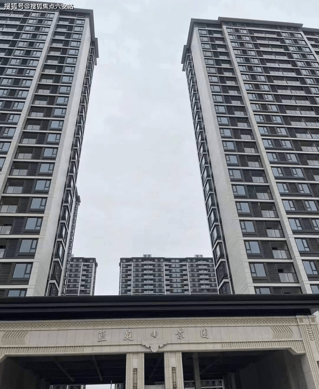 平湖蓝庭景园楼盘详情丨蓝庭景园房价-户型图-交通-小区环境_自然