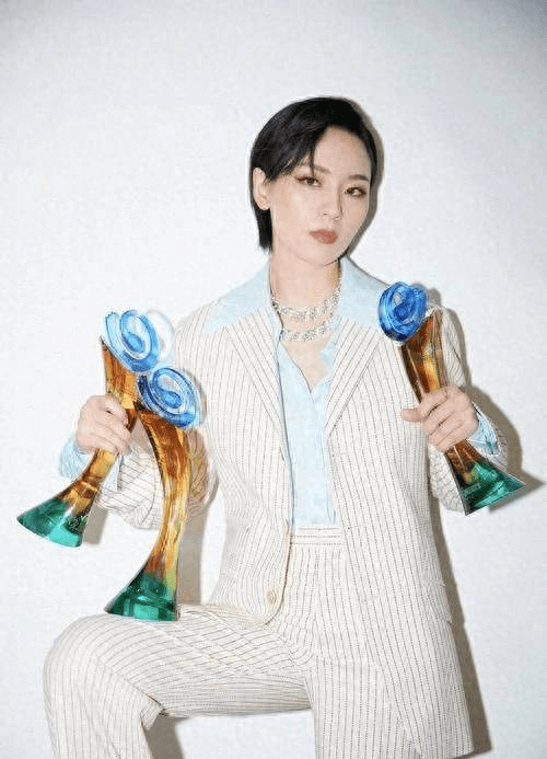 娱乐圈八卦爆料:迪丽热巴,郑爽,陈乔恩,李佳琦,周笔畅,成龙_霍思燕