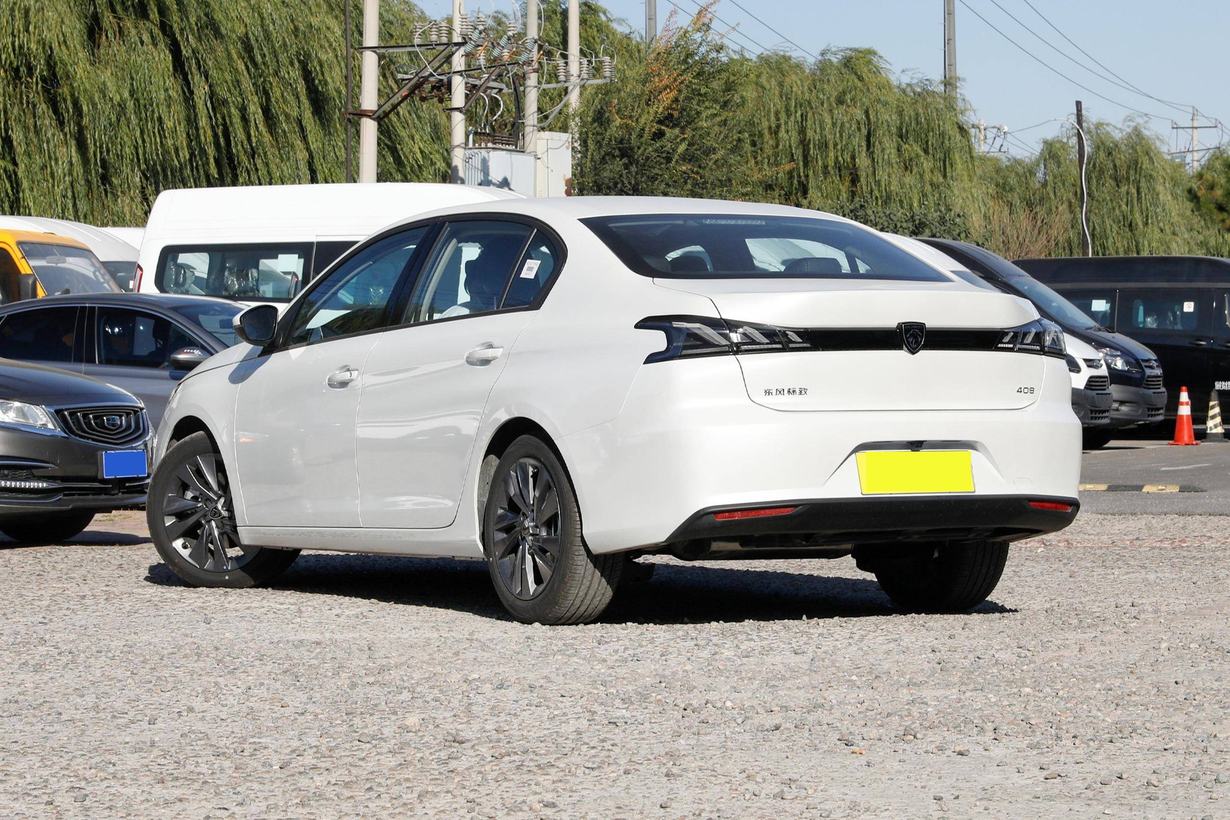 既卖不动,又不大幅降价,标致408这是彻底摆烂了?