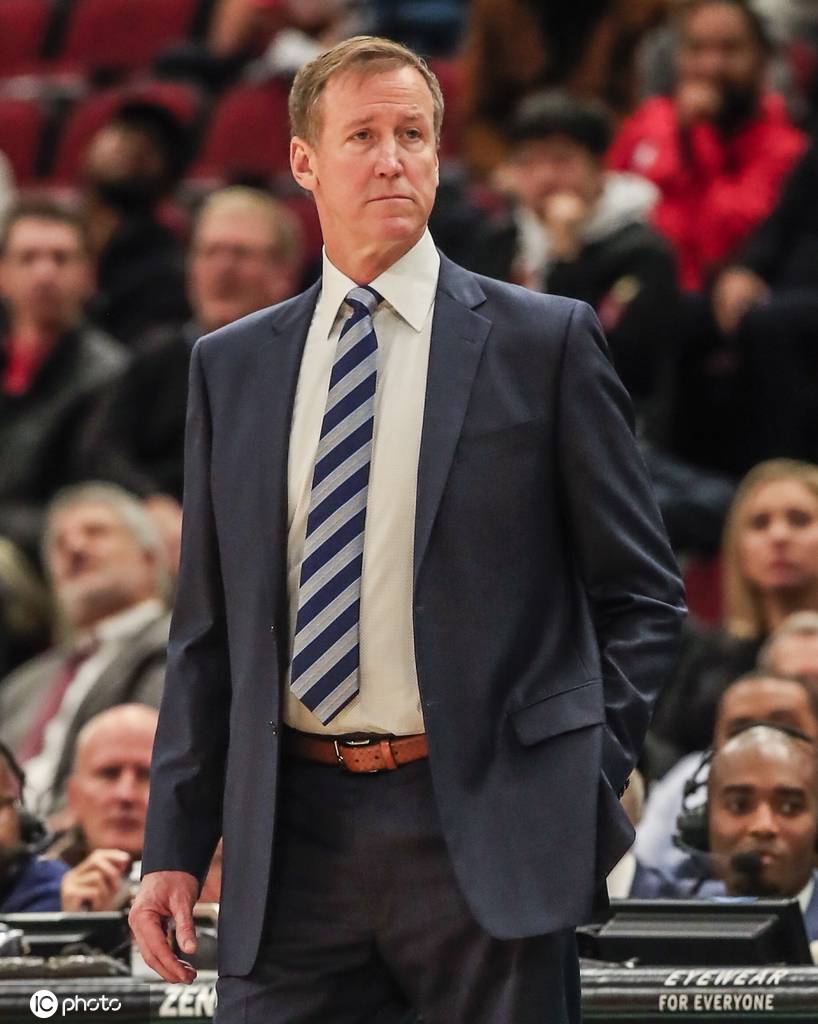 曾执教利拉德!仅加盟数月前开拓者主帅辞去雄鹿助教一职_搜狐网