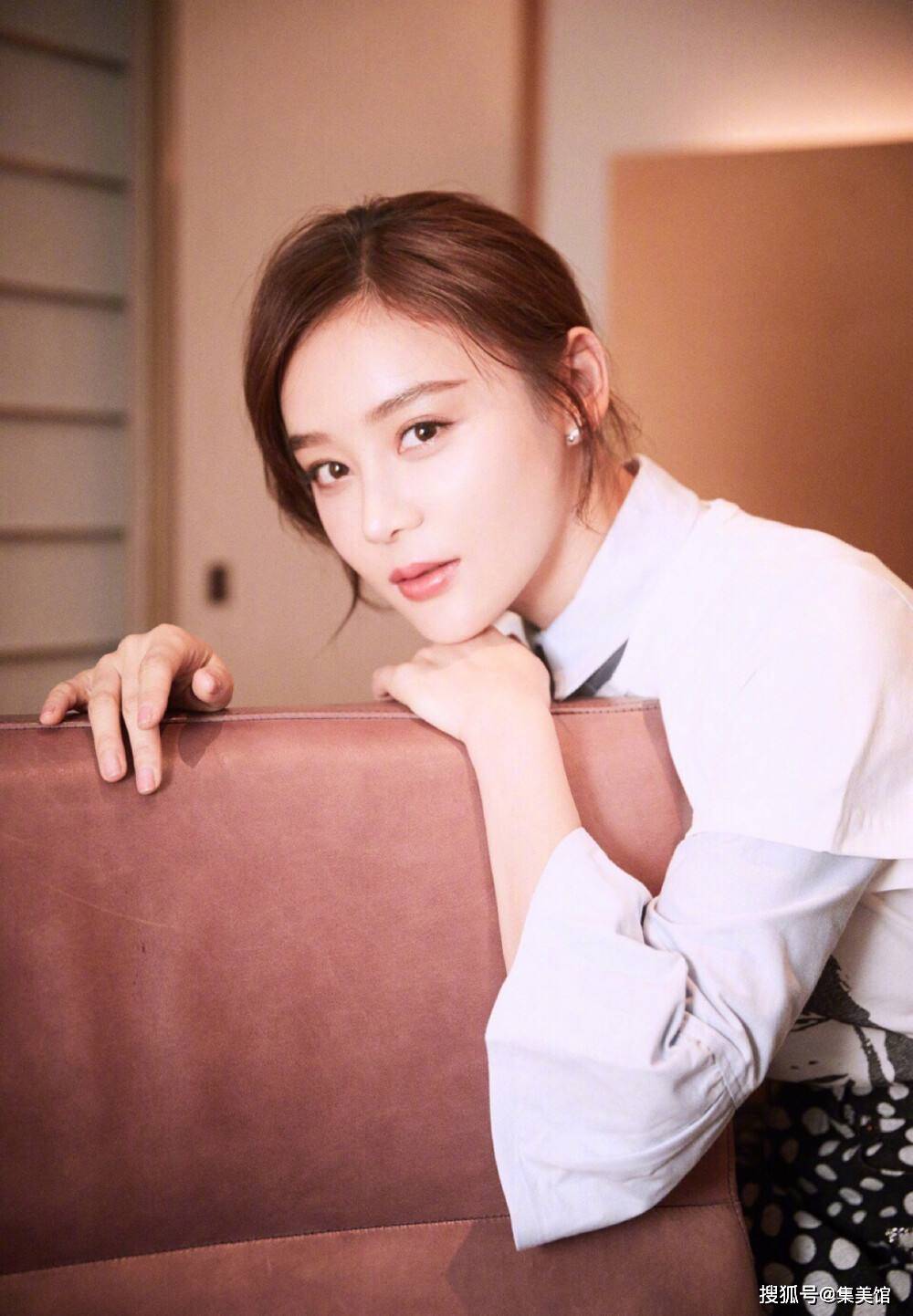 45岁袁姗姗,性感娇媚美得令人叹为观止!_演技_才华_观众