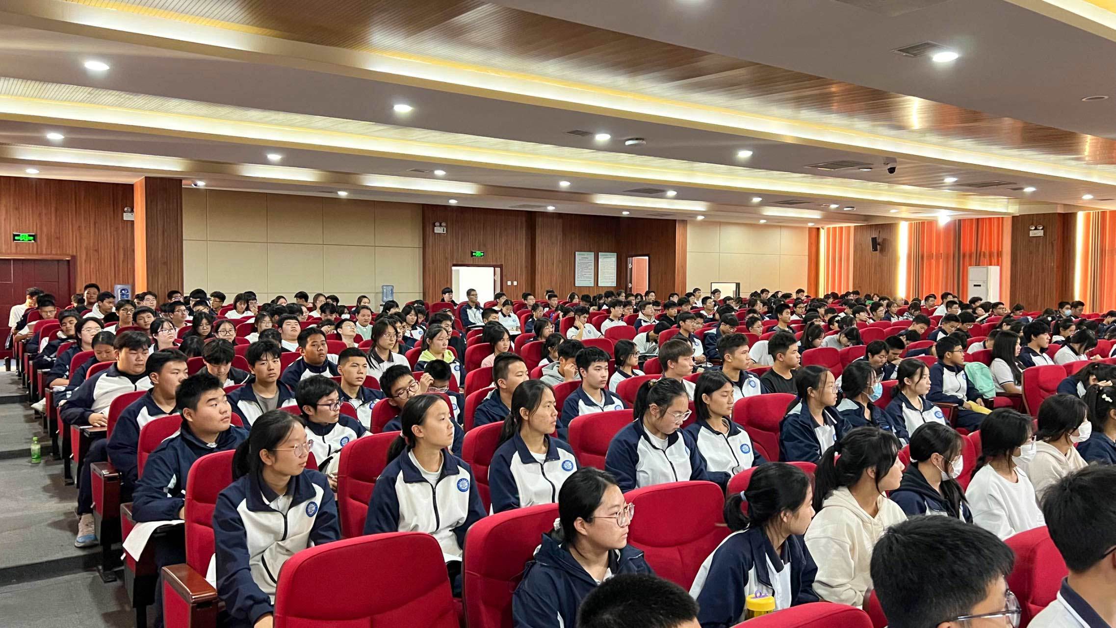 郑州市第十中学被授予郑州市普通高中教学创新先进单位_课程_培训