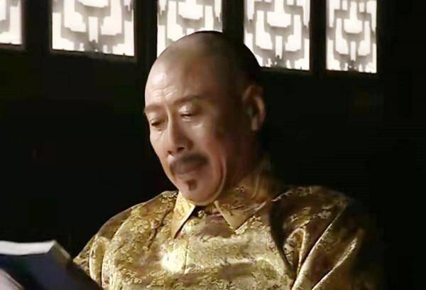 乾隆王朝:继皇后悍然断发,到底错没错?
