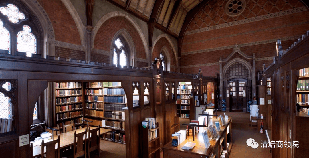 牛津林肯学院博士后项目的跨学科研究优势