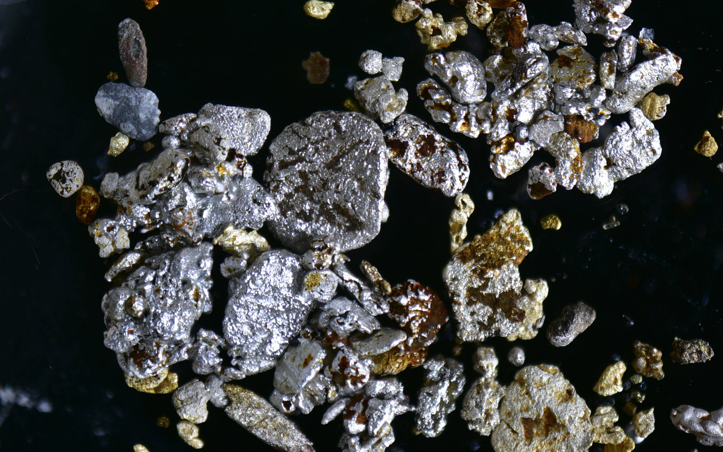 精确控制下的砂铂矿回收提取流程_铂金_进行_处理