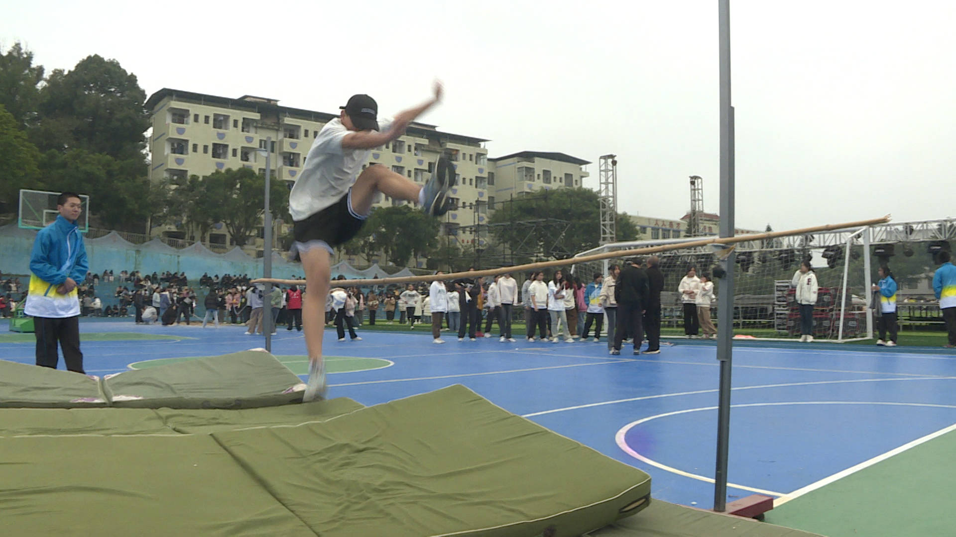 重庆市忠县石宝中学举办2023年秋季体育艺术节_运动_团体_象棋