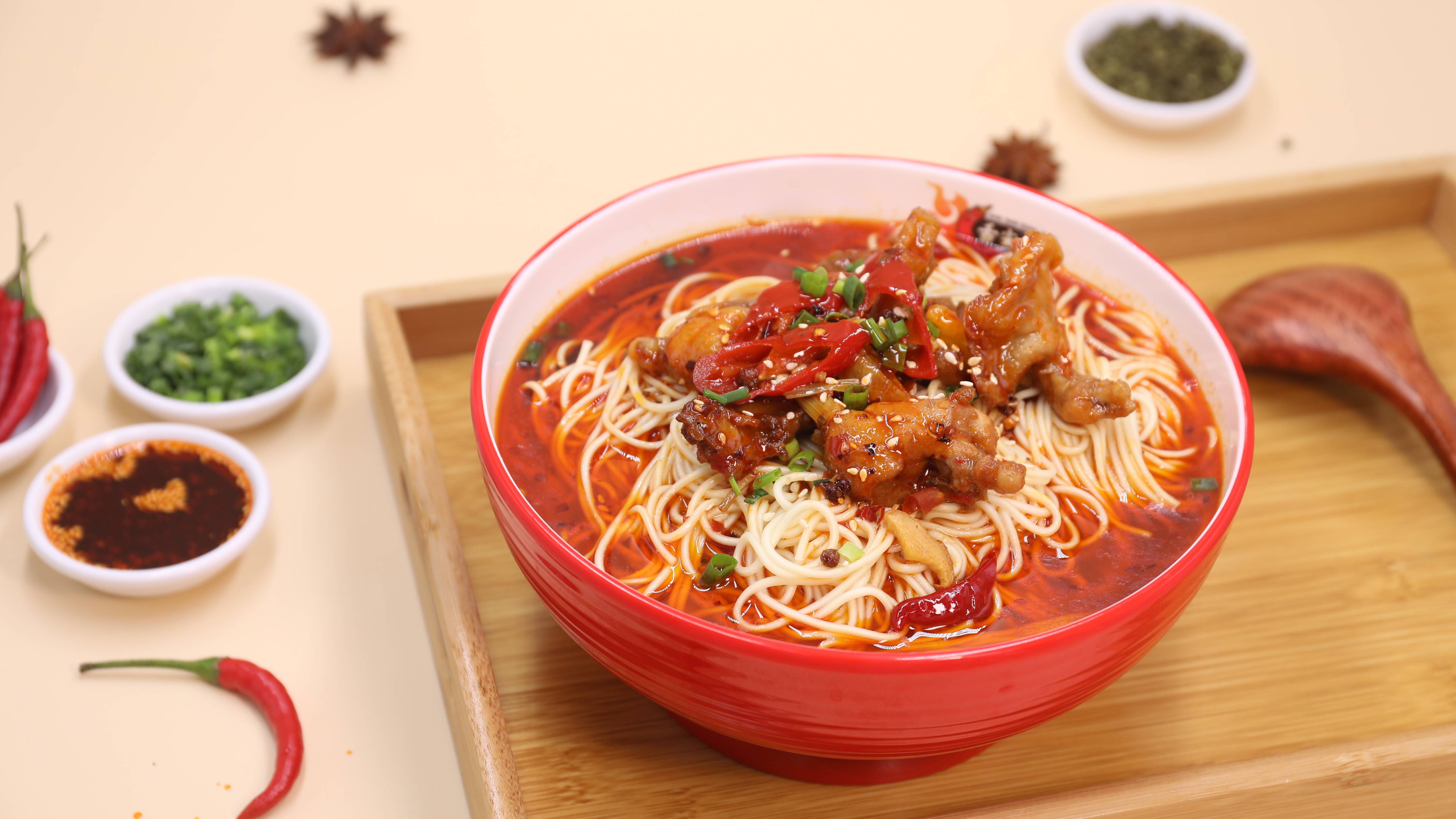 "品味重庆:从小面到火锅,解锁重庆美食的魅力"_文化_调料_地域