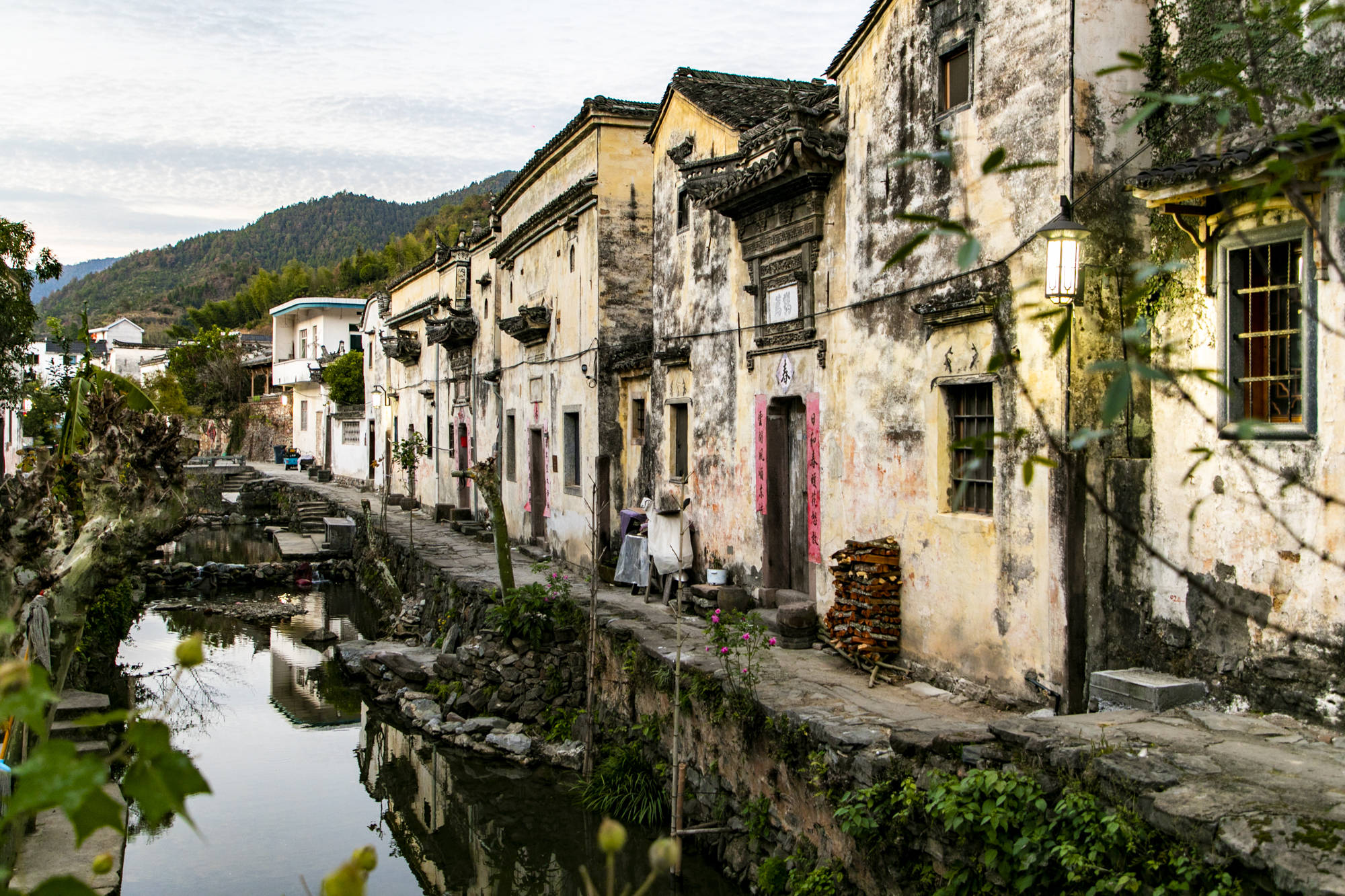 不输江南古镇,千岛湖这座古村落已经被隐藏了七百年,宛如世外桃源