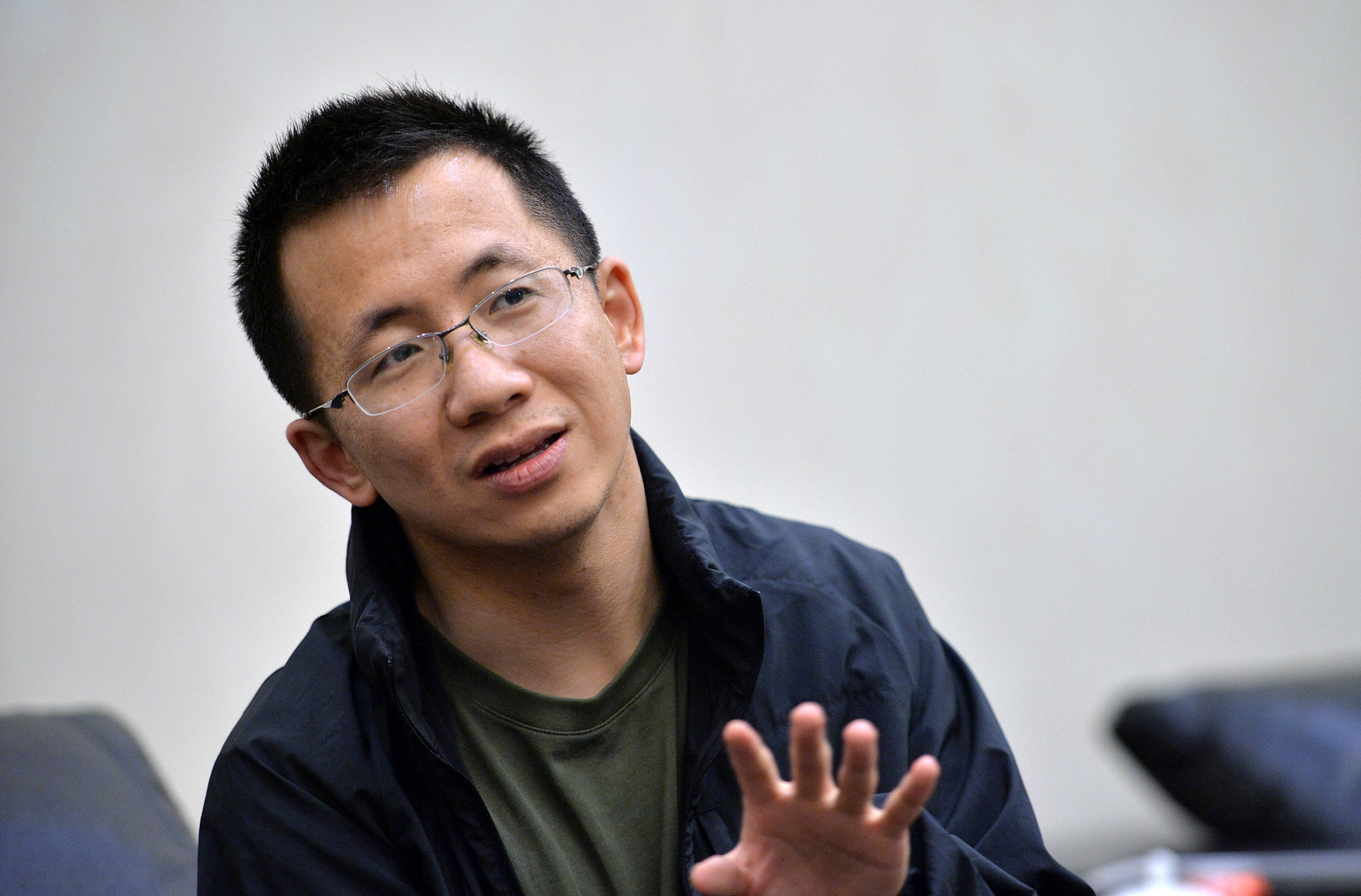 做过很多项目,像第一次创业协同办公,2006年加入以旅游业务为主的酷讯