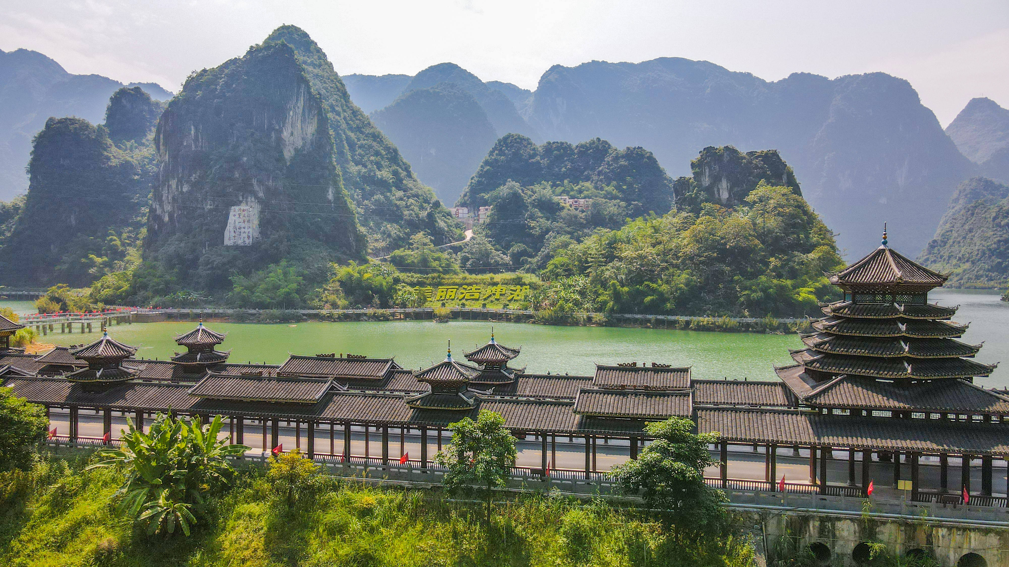 百色浩坤湖,如画般的湖光山色,让人陶醉其中