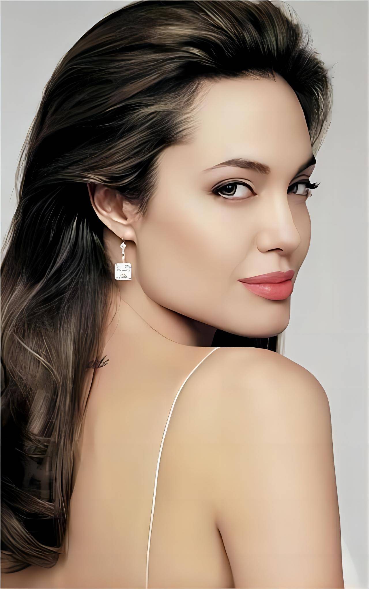 世界上最令人惊叹的女性 安吉丽娜·朱莉位列首位_因为_女人_容貌