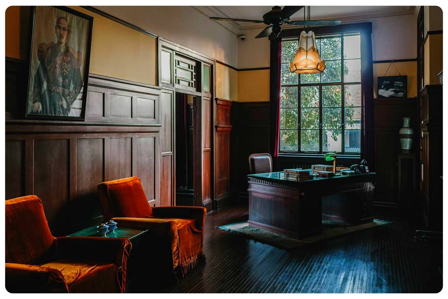 府孙中山雕像-南京总统府会客厅麒麟门-南京总统府煦园门口92讲解