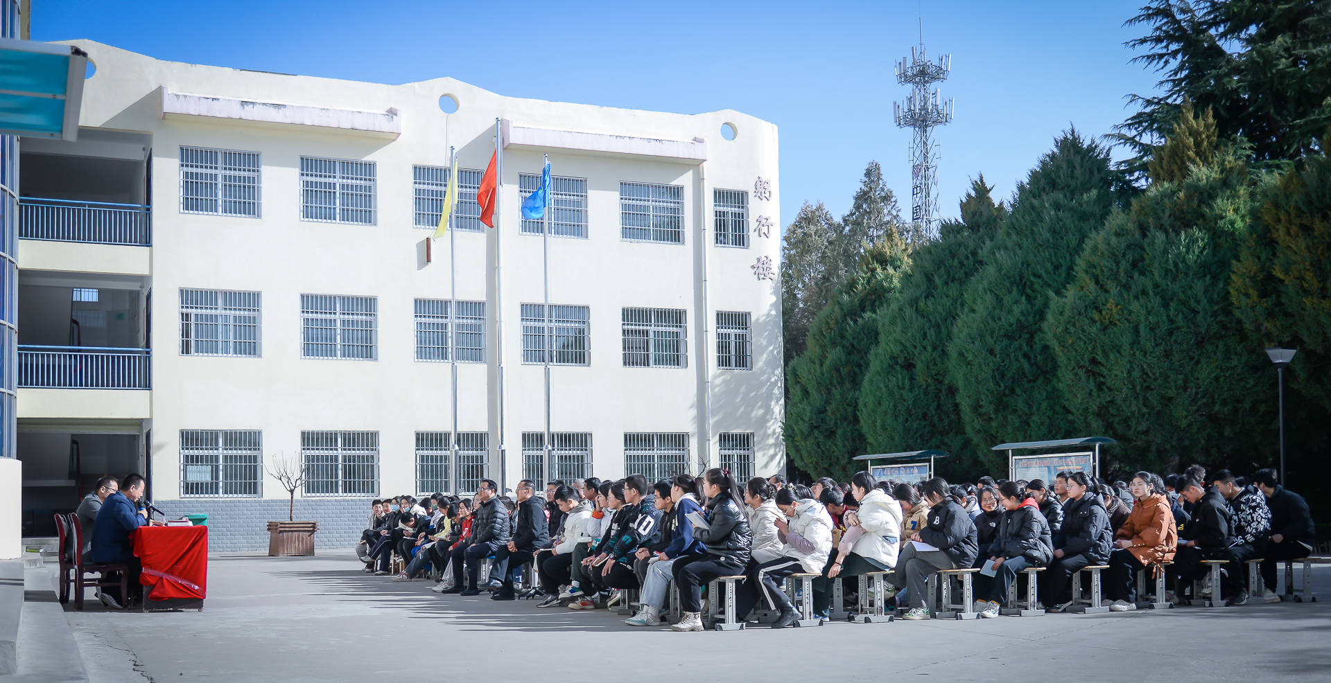 作家范墩子走进永寿县马坊中学开展文学专题讲座_写作_中国作家协会