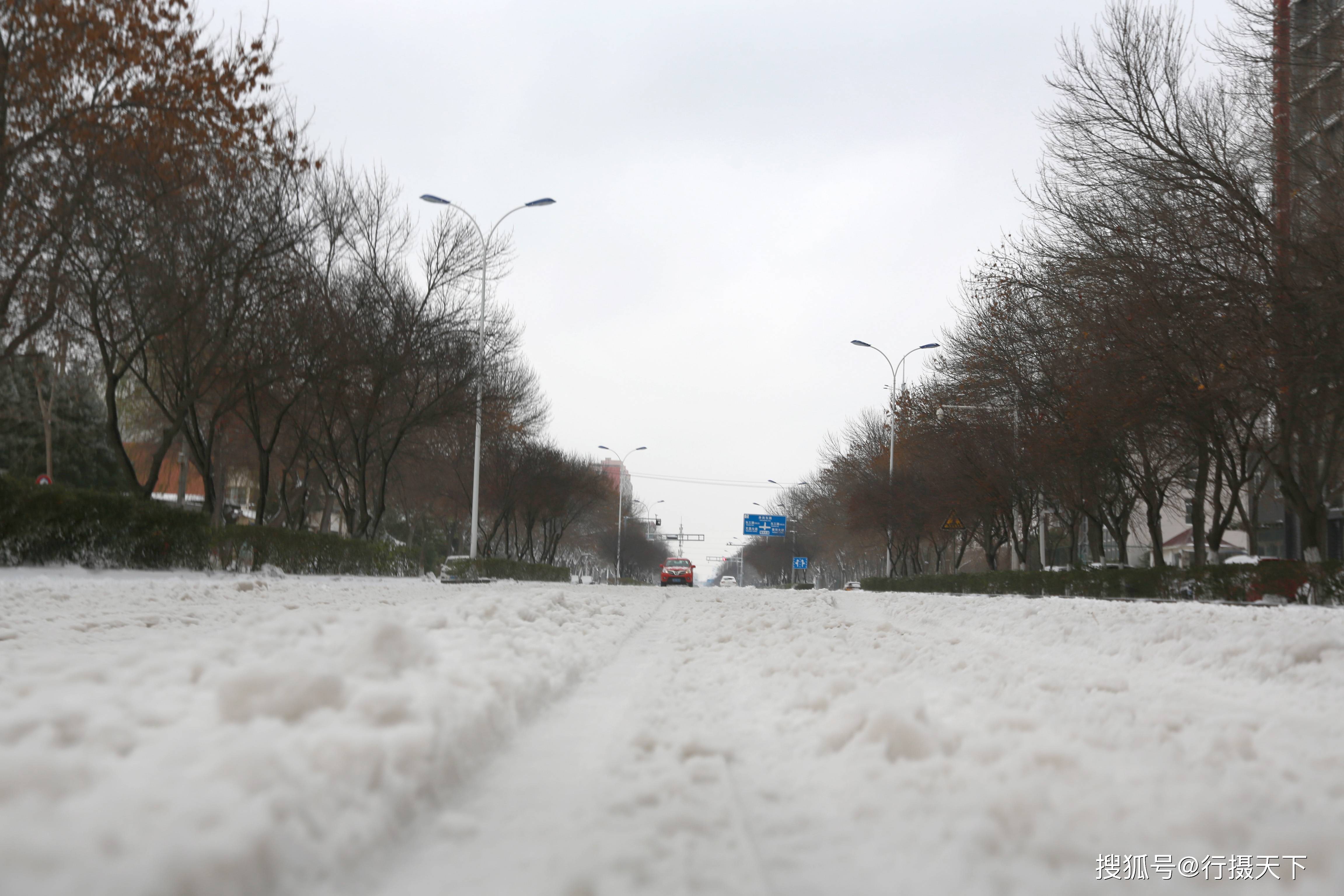 大雪转多云图片