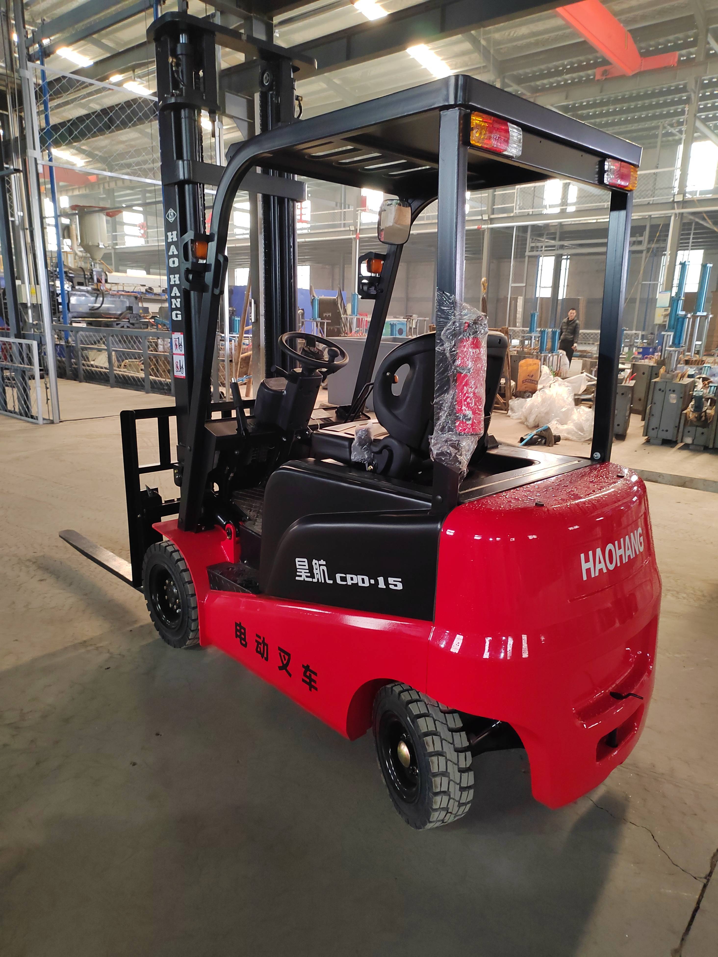 1.5吨电动叉车参数图片_搜狐汽车_搜狐网