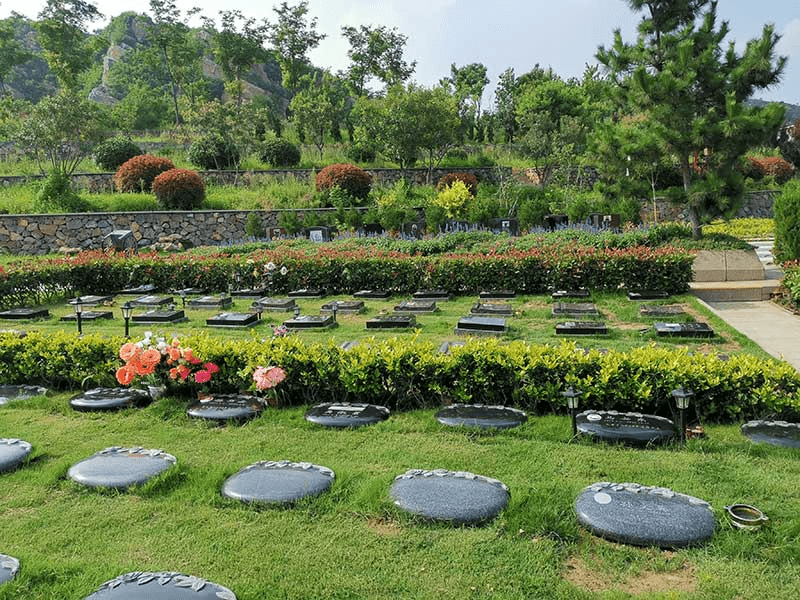 北京墓地生态葬墓地有哪些?喜欢生态葬的可以联系我:400一005一9967?