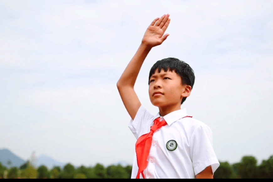 举行"扣好人生第一粒扣子"主题教育活动暨新时代好少年分享会_中国