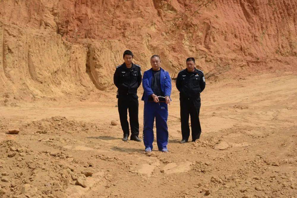 武定警方摧毁以邓明伟为首的恶势力犯罪集团