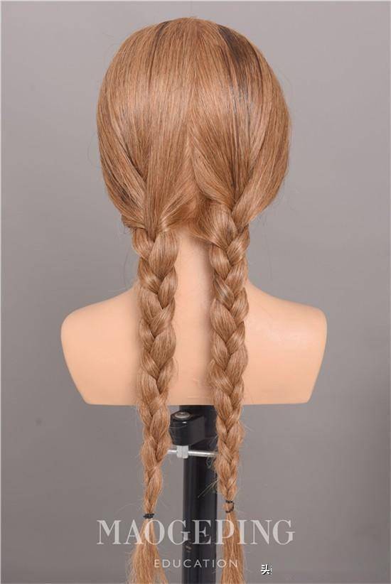 简单的美好不就是这款麻花辫发型吗