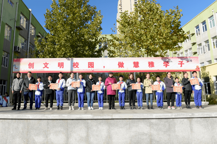 2019年6月,北京市启动了学校周边交通治理工作,在此次进行的67所学校