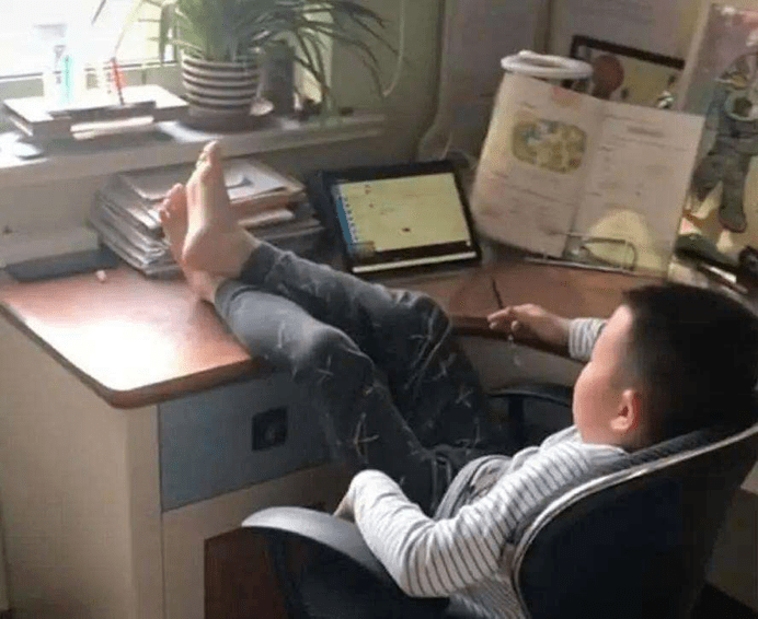 儿童眼科专家手机网课不一定导致孩子近视这件事才是近视的真凶