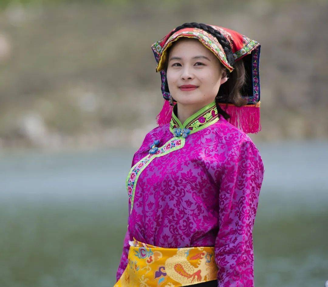 非遗传承嘉阳拉姆巧手阿娘