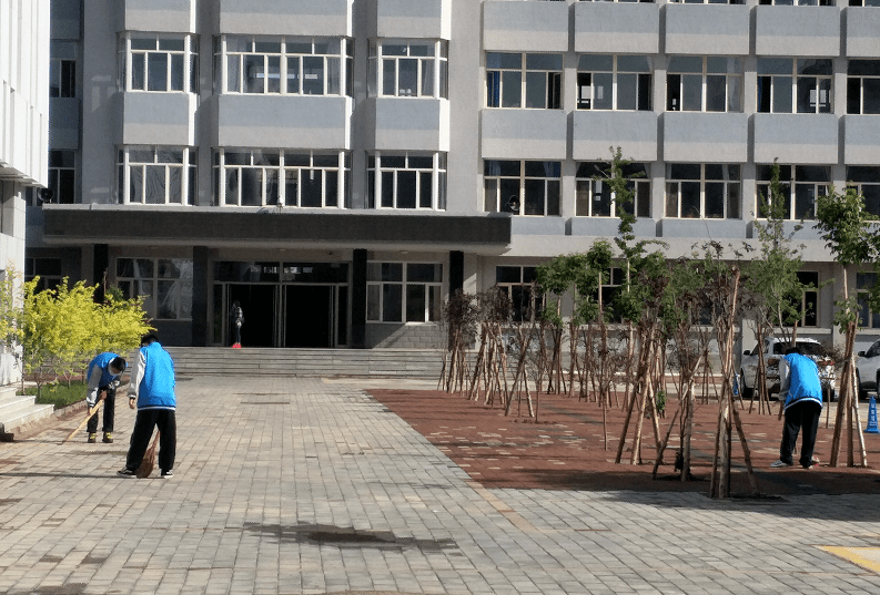 赤峰实验中学美丽中国我们是行动者之保护校园环境我们在行动主题系列