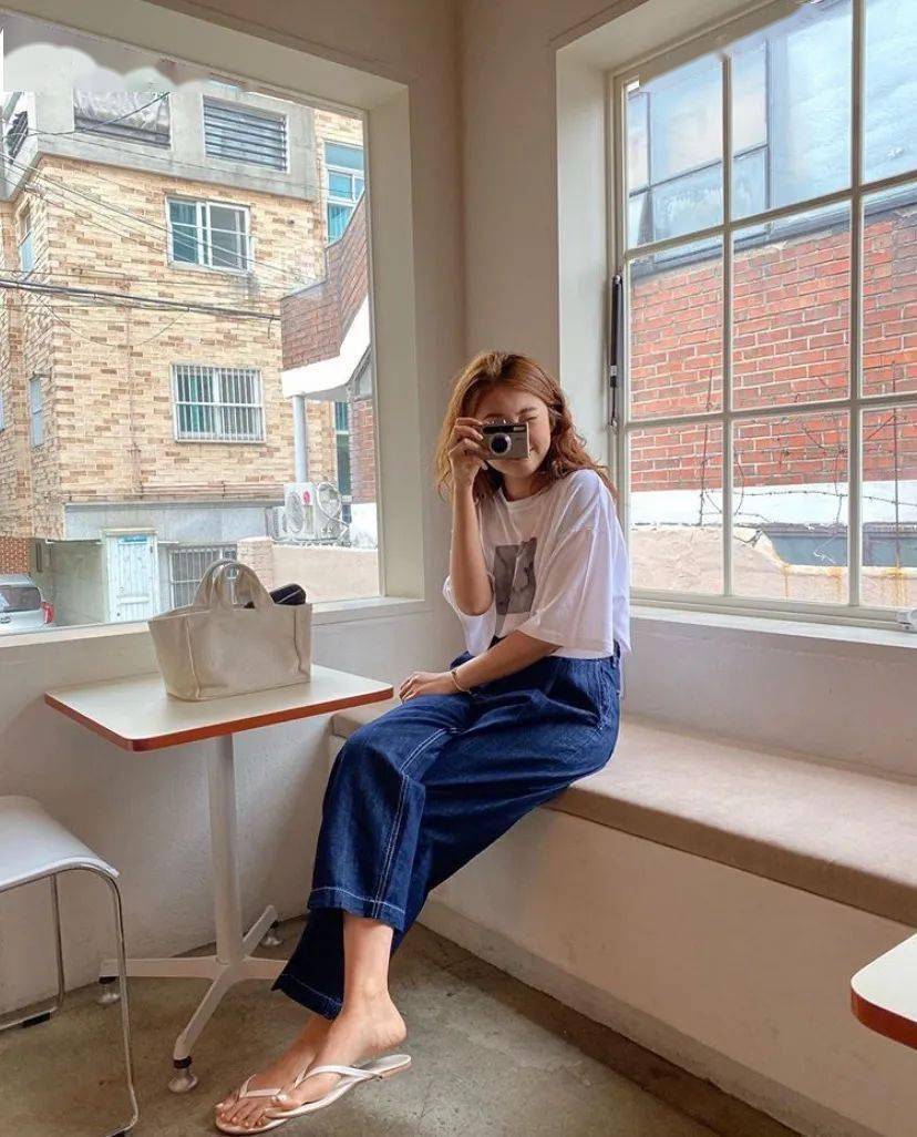 一件t恤的40种穿法,让你轻松美爆整个夏天!