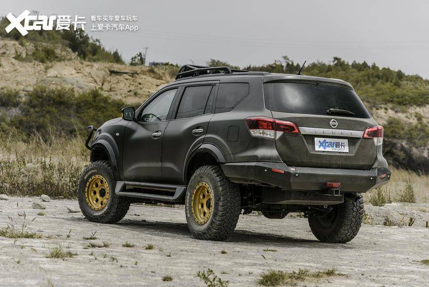 很显然,这台来自运良的日产途达攀岩版改装案例则是各种越野改装风格