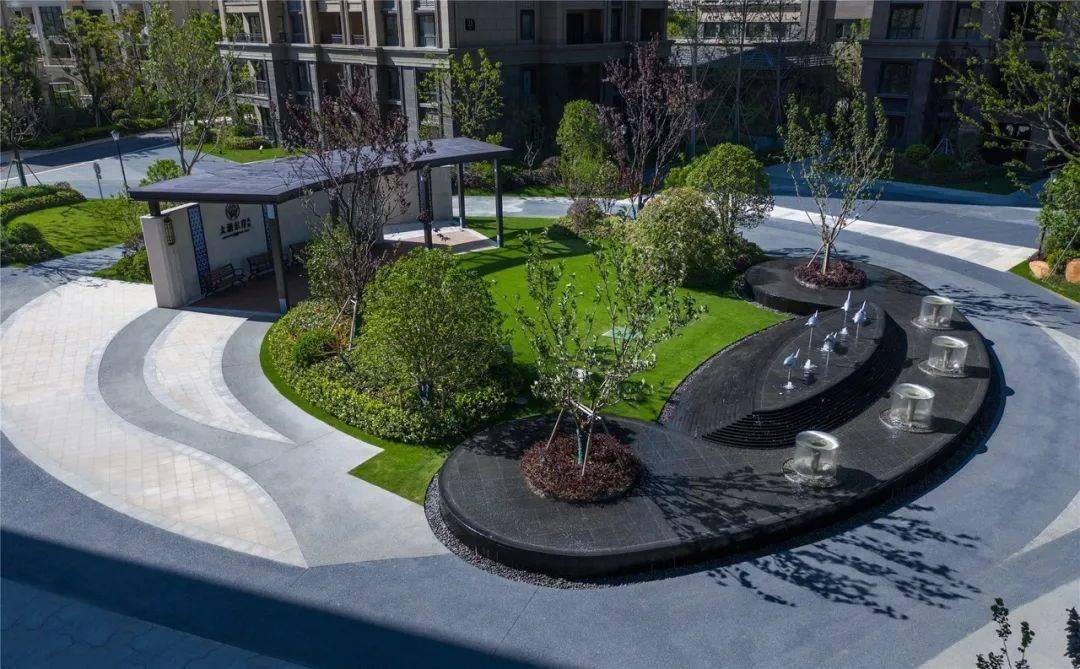 沿袭法式经典美学为理想生活著书绿地61吴江太湖东岸花园