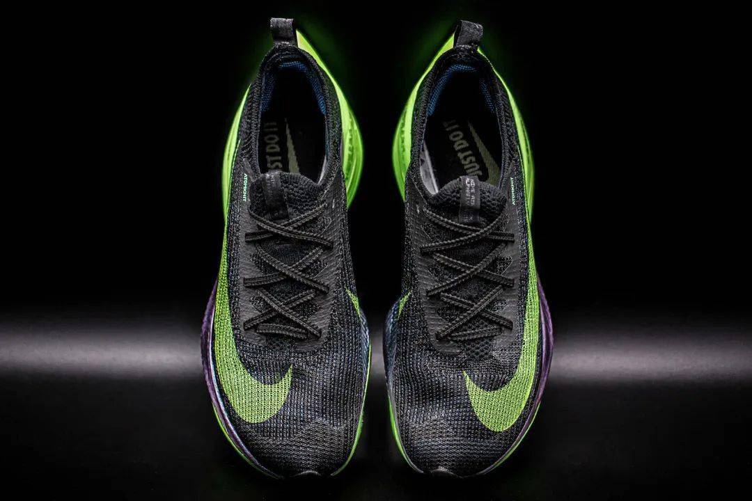 alphafly next%,是人穿鞋跑还是鞋带人跑?_zoom