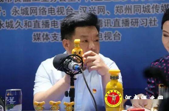 永城市人民政府副市长张峰也被网友亲切的评为"最给力市长"!