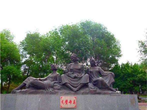 【石城朗读者】《快乐的游憩广场》——作者:张持淮