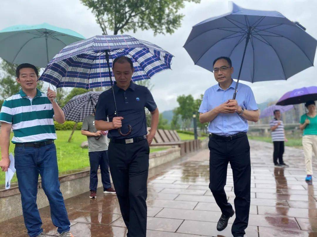中国皮划艇协会执行主任中国赛艇协会秘书长万红军一行来龙泉考察