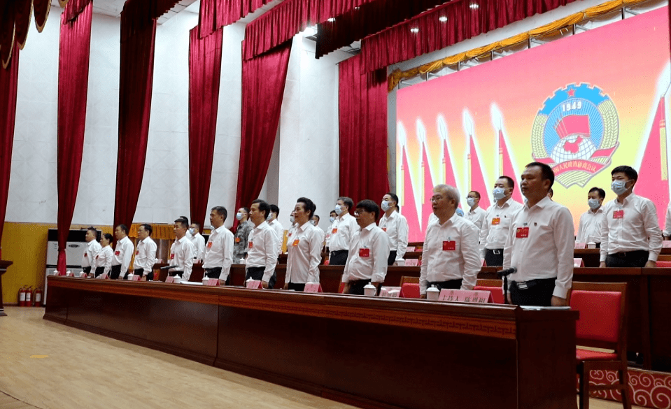 县委副书记黄明霞,县委常委唐光宏,田永富,李仁穷,冯云飞,罗国槐