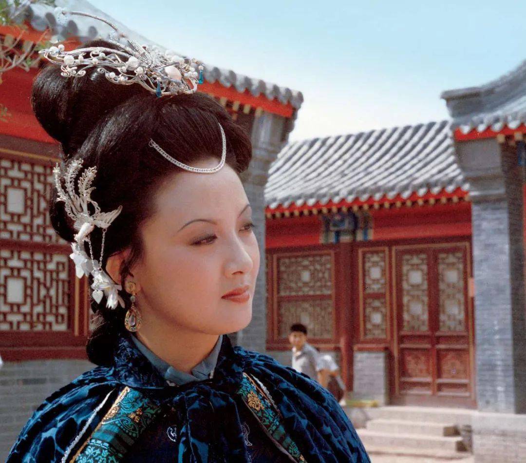 王熙凤:舆论引导的高手_贾母