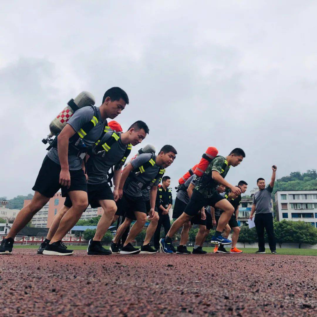 招聘丨消防员招聘来了兄弟加入我们并肩作战