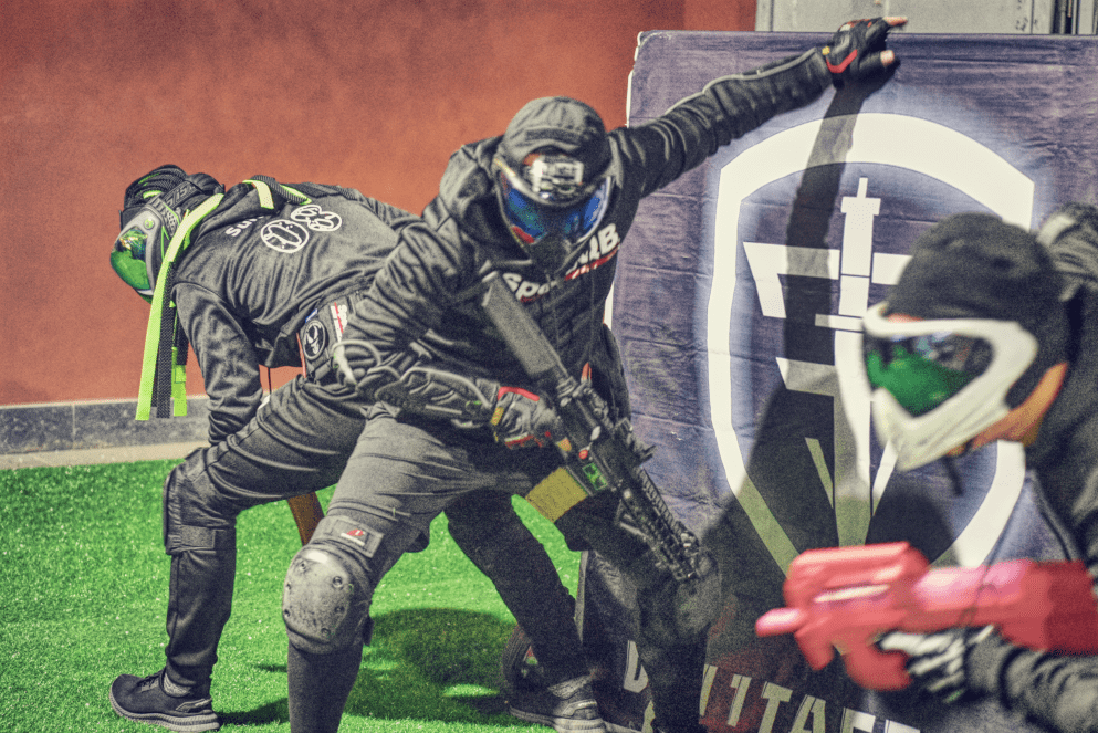 燃!燃!藏在地下室的超大型『真人cs枪战』单人票仅19.9元!